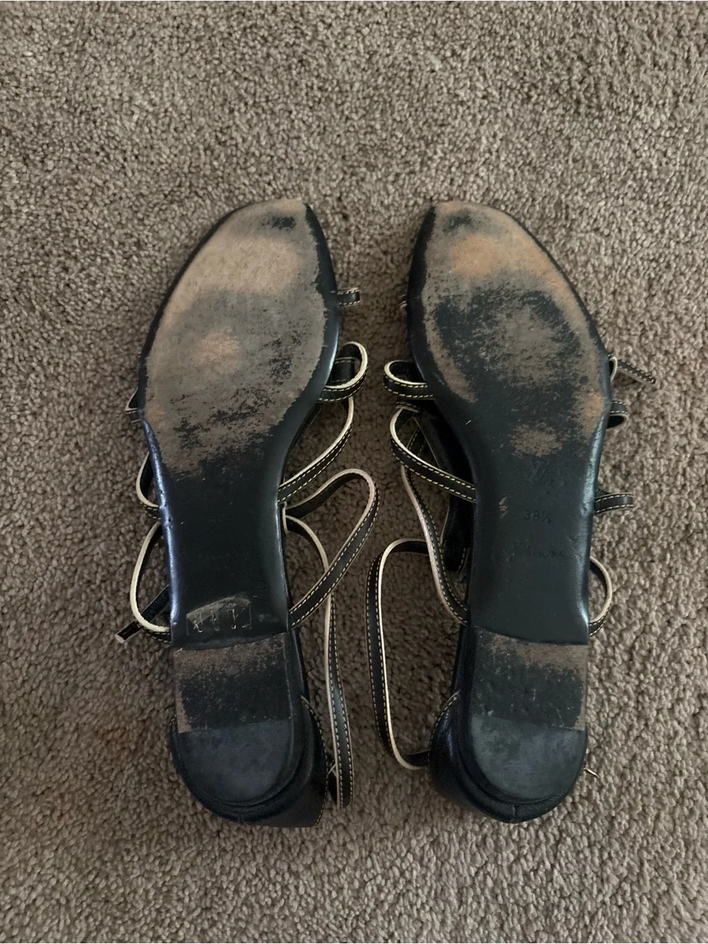 Louis Vuitton elegant louis